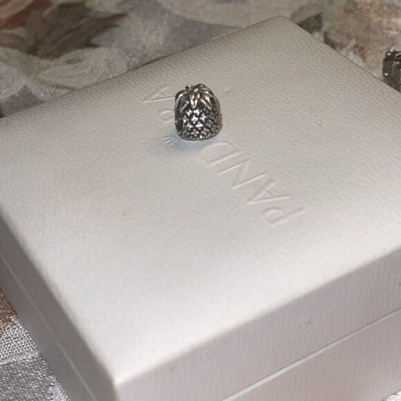 PANDORA Diamond Pineapple Charm PANDORA Diamond Pineapple Charm - Picture 9 of 9